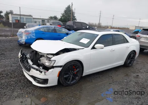 2023 Chrysler 300 300C из США, поврежденный, VIN 2C3CCAPJ7PH542358